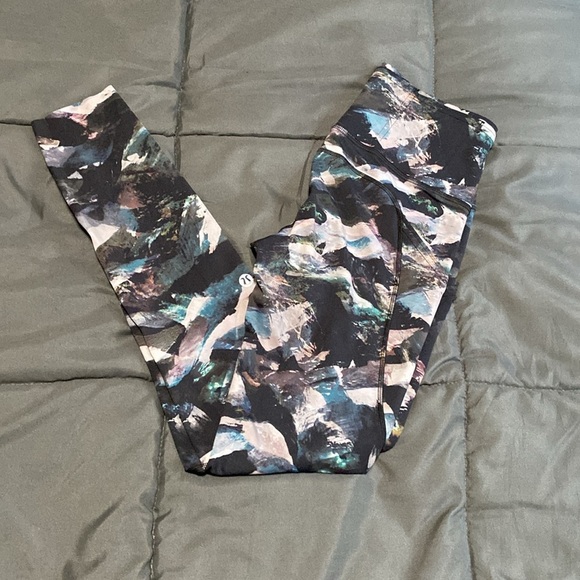 Lululemon Fast and Free Tight II (Hemmed to 24") - Picture 12 of 15